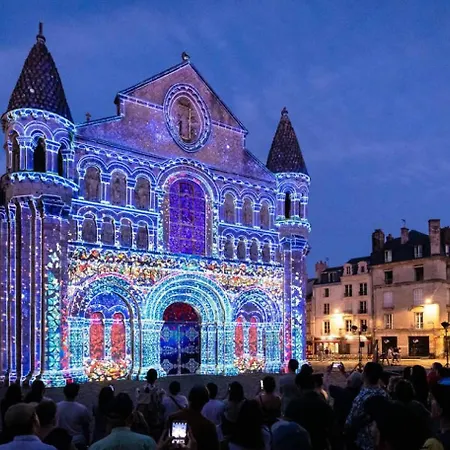 Quai 86 - Gare, Centre-Ville, Free Parking, Netflix Poitiers Exterior photo