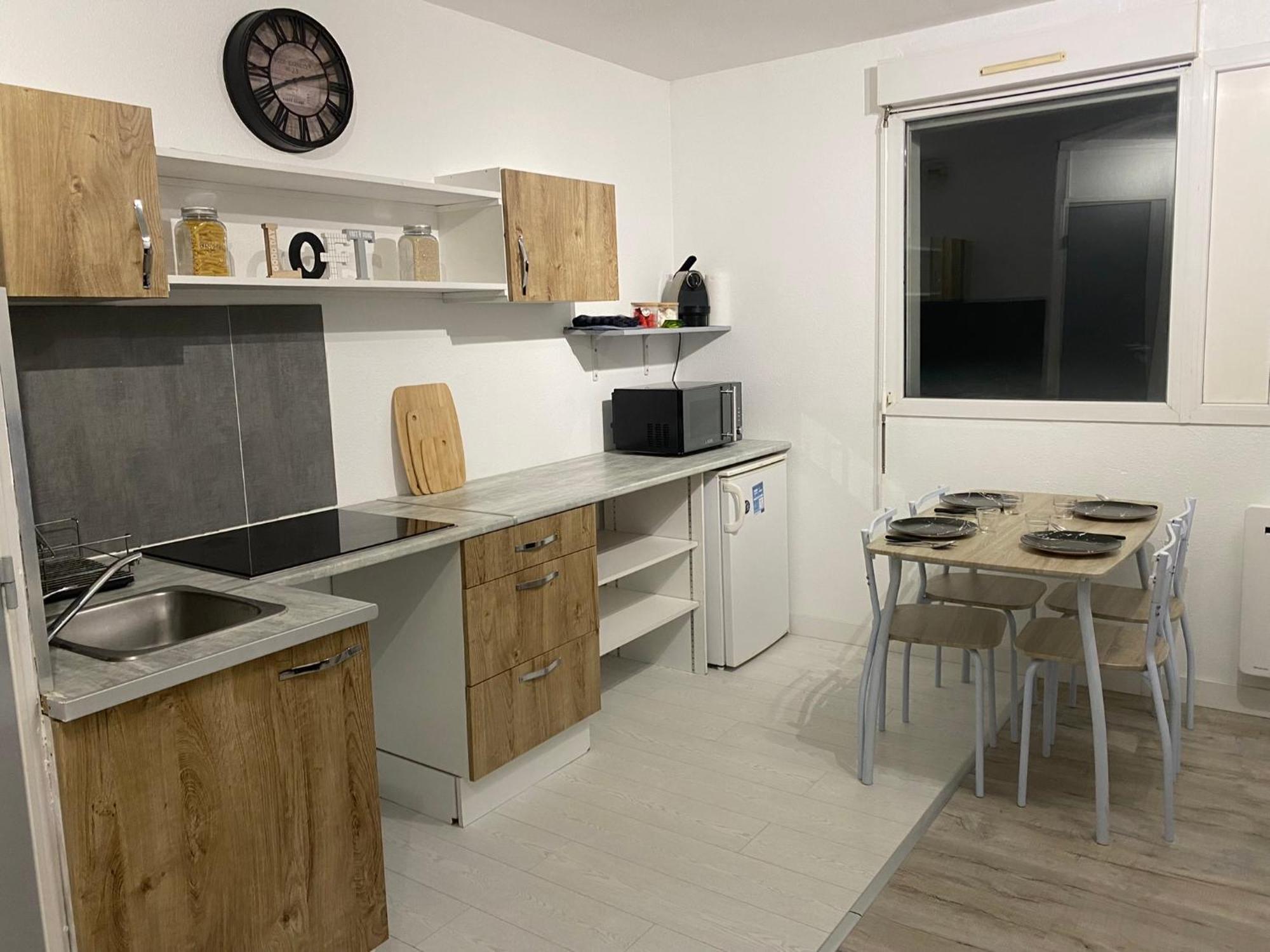 Quai 86 - Gare, Centre-ville, Free Parking, Netflix Poitiers